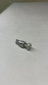 LED лампа W5W T10 габарит CANBUS 7W 12-24V (0049)