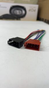 ISO роз`єм для автомагнітоли (мама)